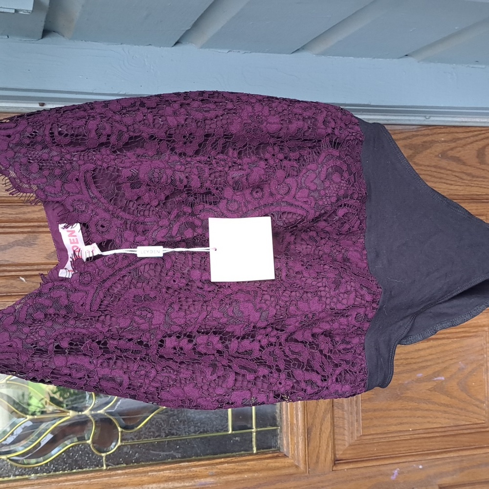Leyden lace bodysuit